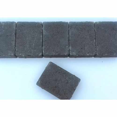 Contemporary Paving Cobble Setts in Charcoal Colour. Size: 105x140x50mm